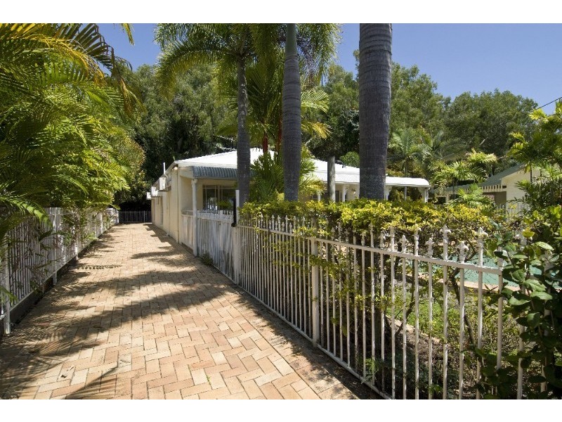 Clifton Beach QLD 4879