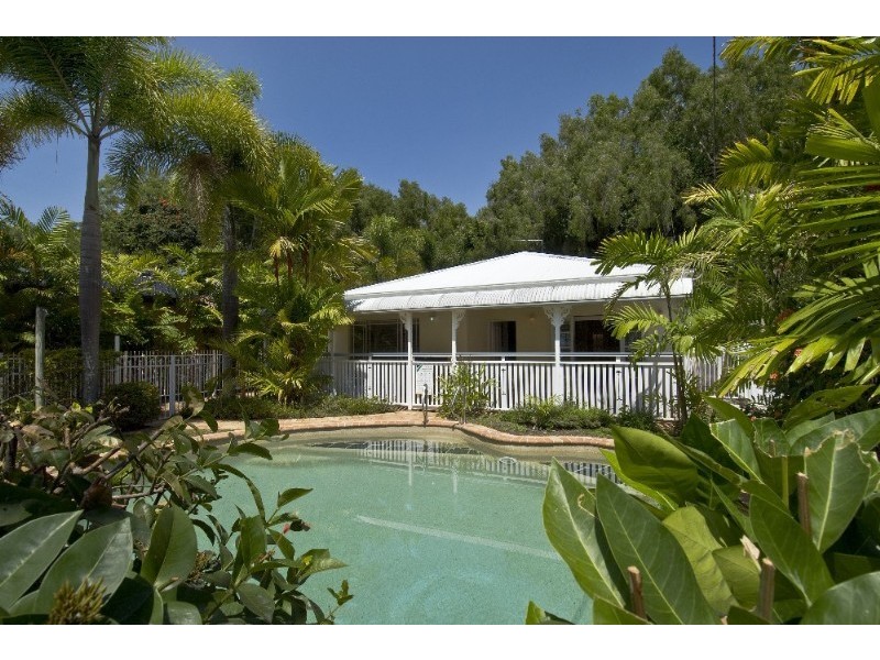 Clifton Beach QLD 4879