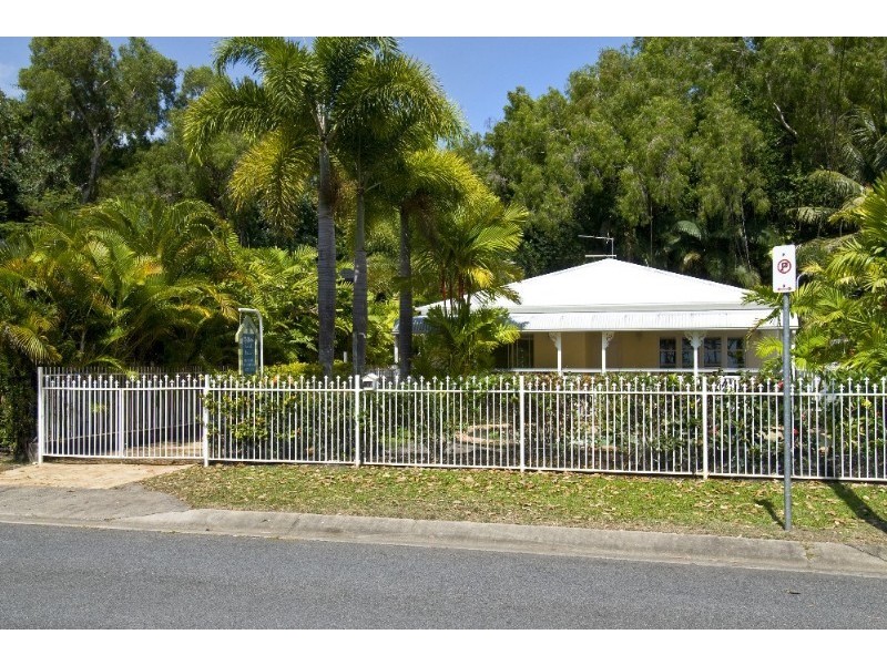 Clifton Beach QLD 4879