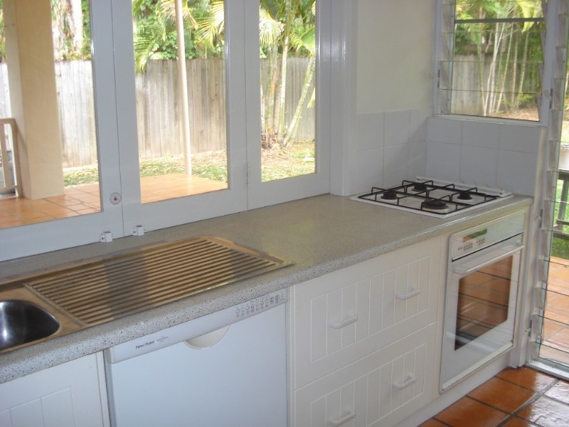 Clifton Beach QLD 4879