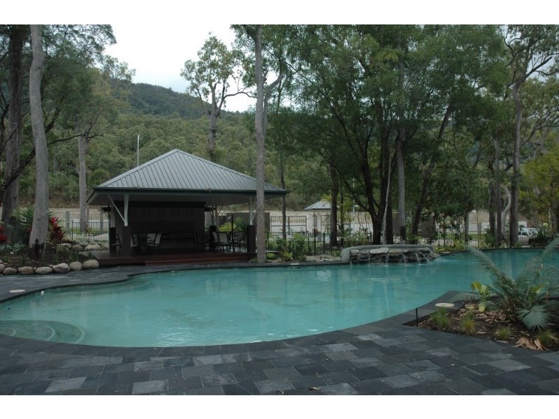 Kewarra Beach QLD 4879