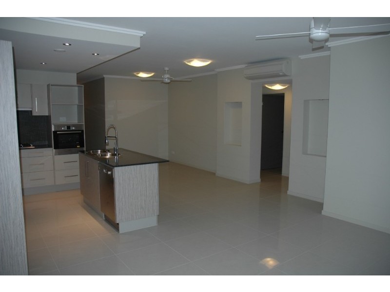 Kewarra Beach QLD 4879