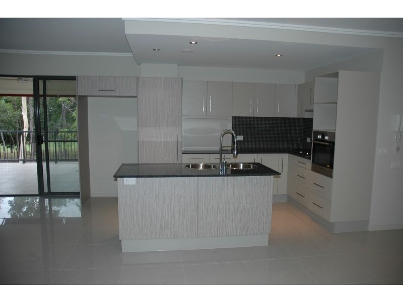 Kewarra Beach QLD 4879