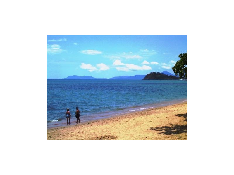 45 Vasey Esplanade, Trinity Beach QLD 4879