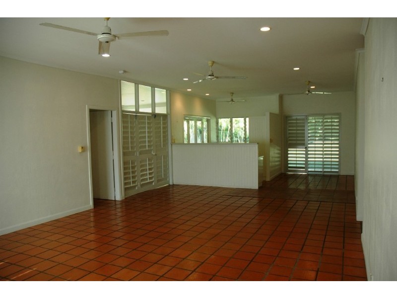 Clifton Beach QLD 4879