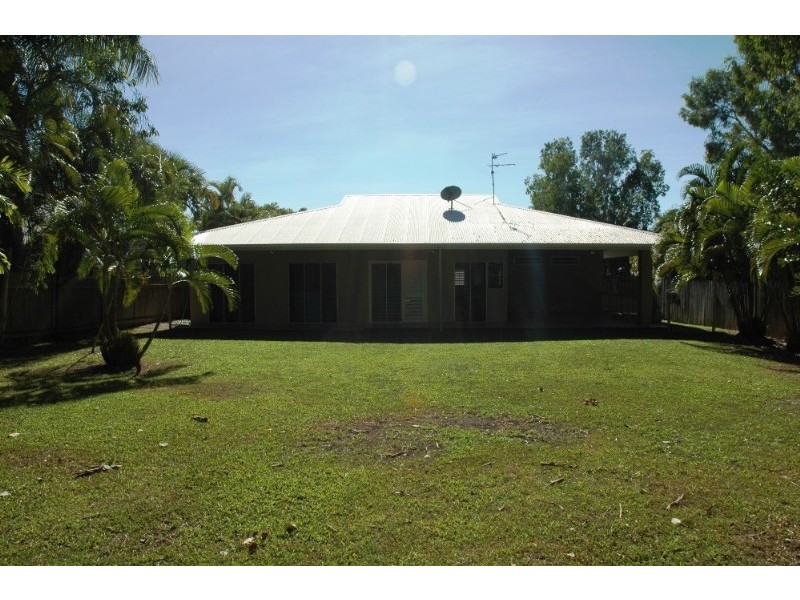 Clifton Beach QLD 4879