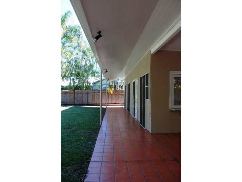 Clifton Beach QLD 4879