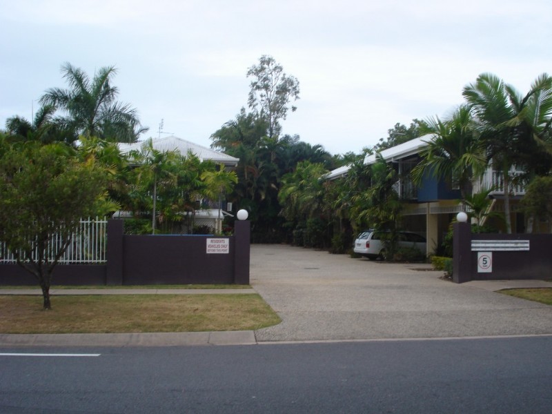 Yorkeys Knob QLD 4878