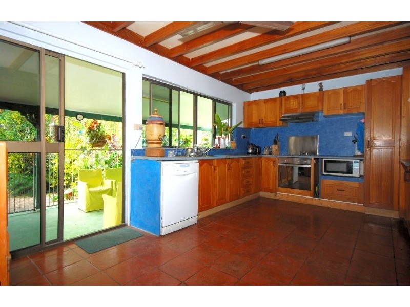 Clifton Beach QLD 4879