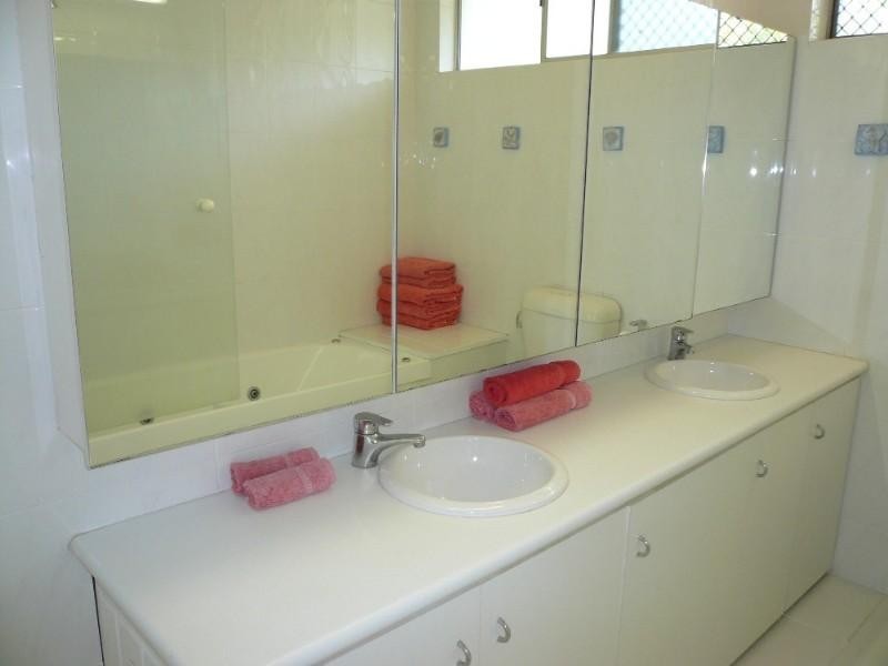 Trinity Beach QLD 4879