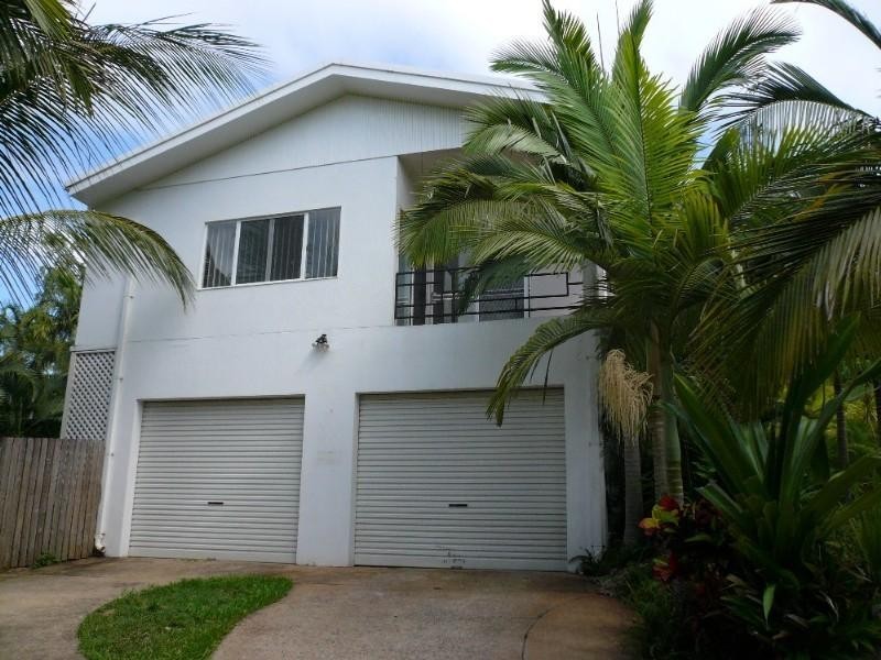 Trinity Beach QLD 4879