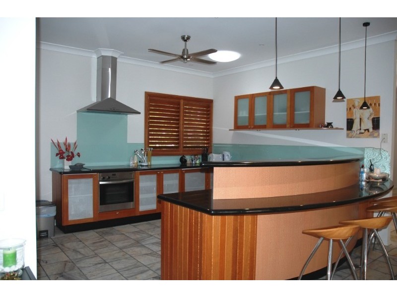 Palm Cove QLD 4879