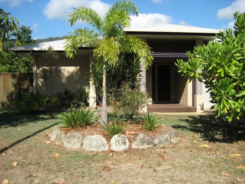 Clifton Beach QLD 4879