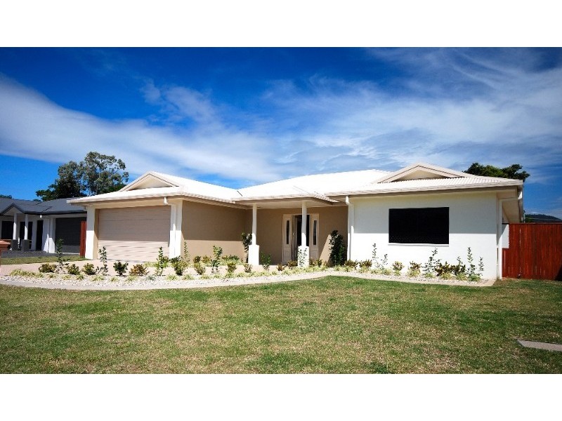 Holloways Beach QLD 4878