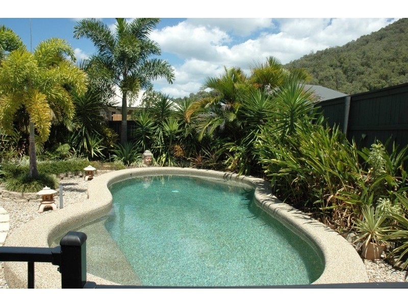 Palm Cove QLD 4879