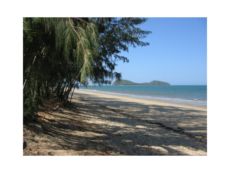 Palm Cove QLD 4879