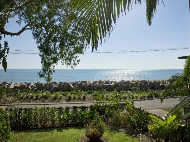 Clifton Beach QLD 4879