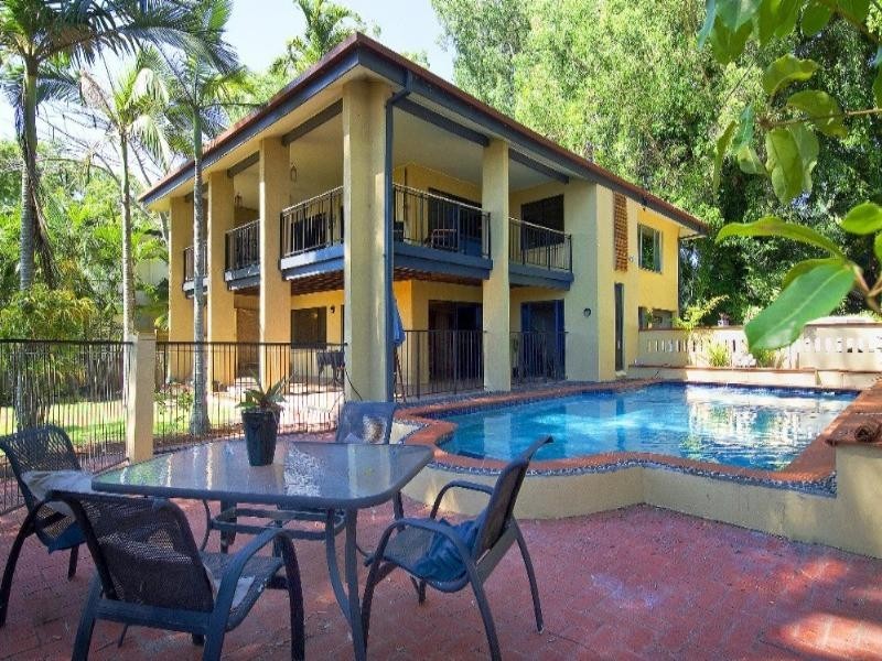 Clifton Beach QLD 4879