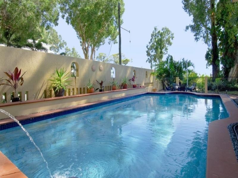 Clifton Beach QLD 4879