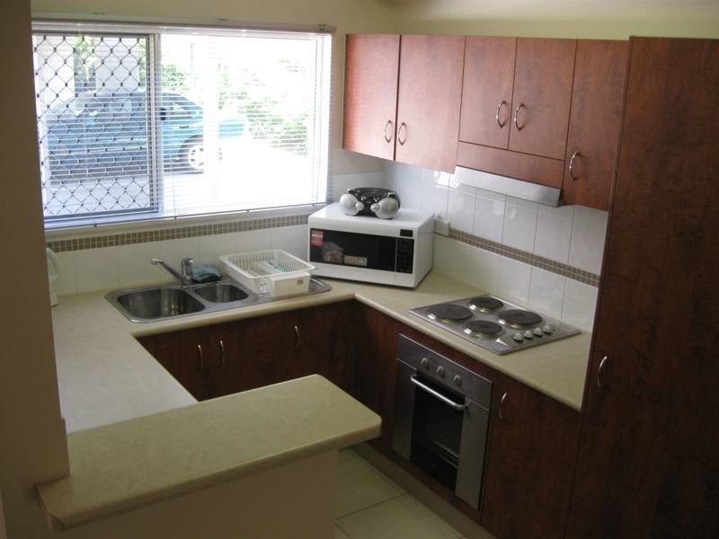 Manoora QLD 4870