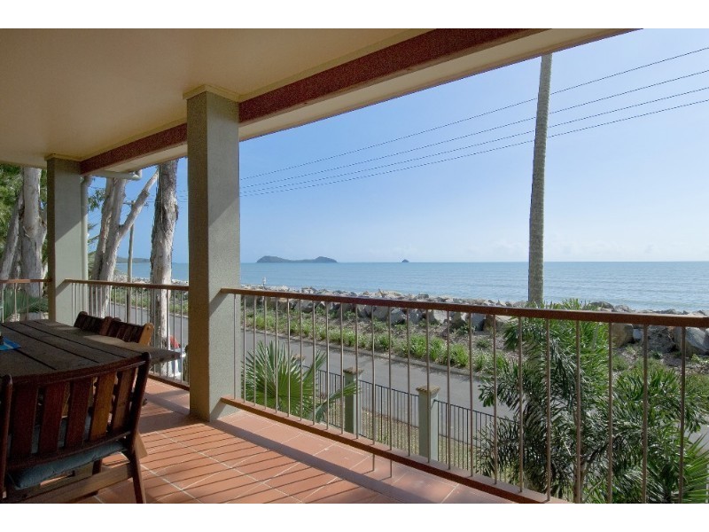 Clifton Beach QLD 4879