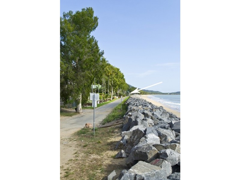 Clifton Beach QLD 4879