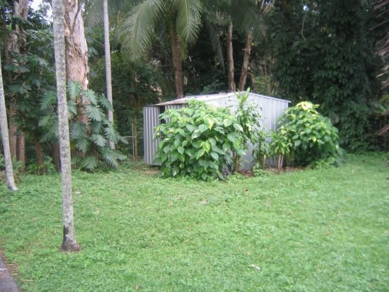 Clifton Beach QLD 4879