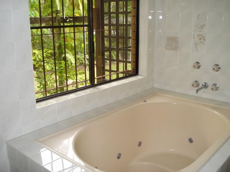 Clifton Beach QLD 4879