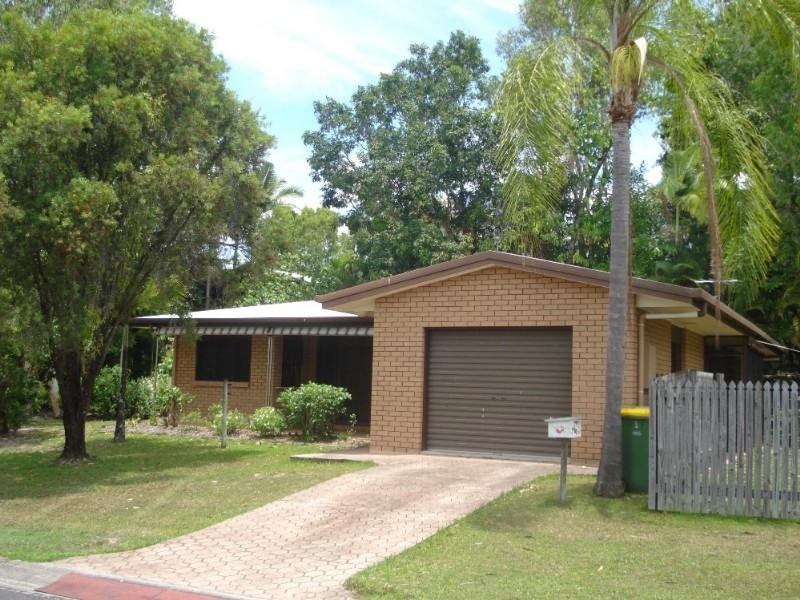 Clifton Beach QLD 4879