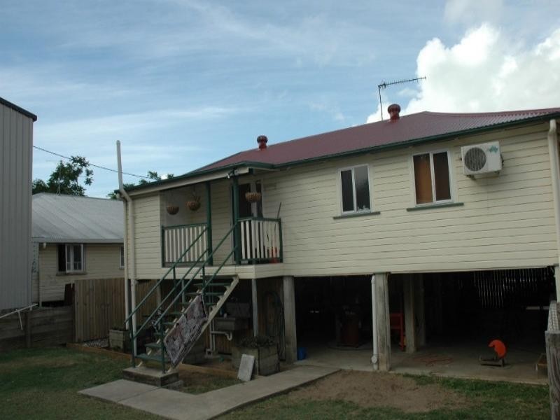 Stratford QLD 4870