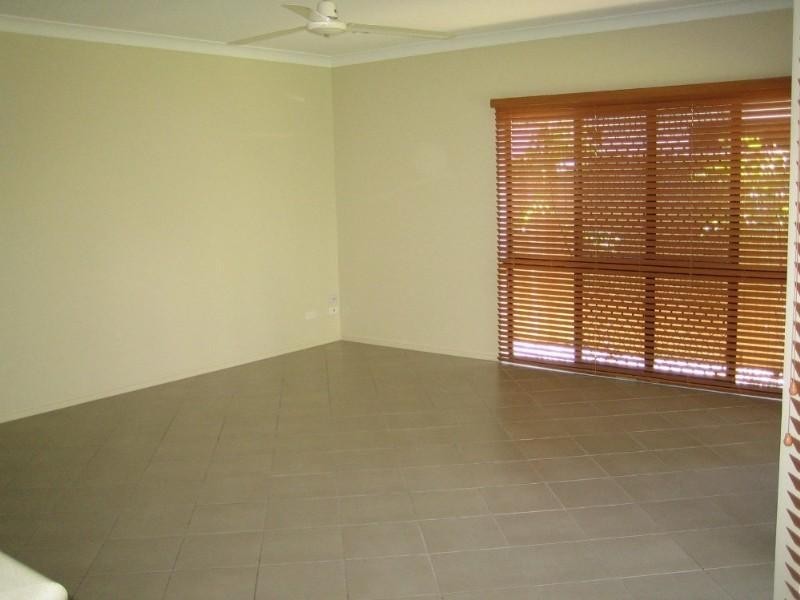 Kewarra Beach QLD 4879
