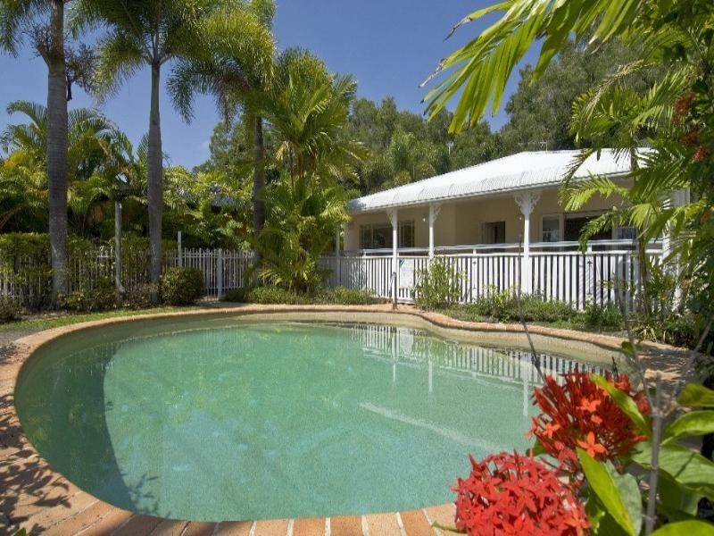 Clifton Beach QLD 4879