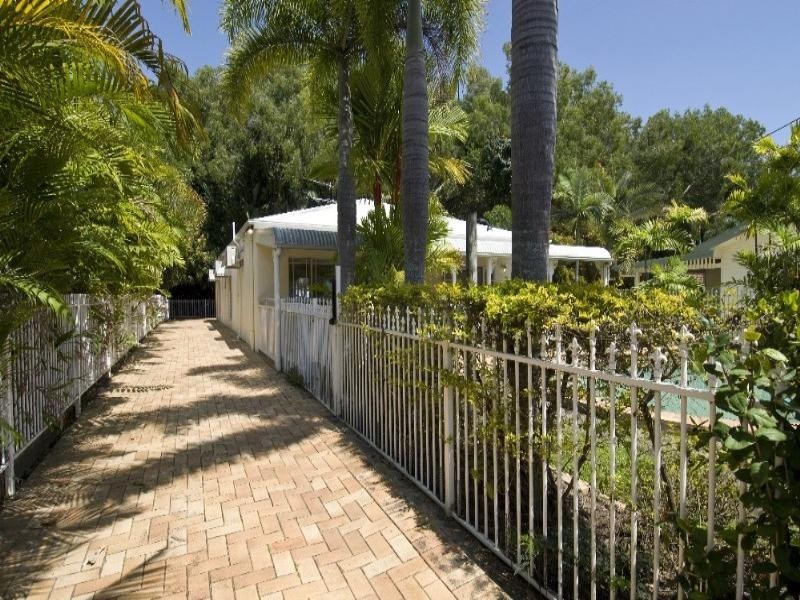 Clifton Beach QLD 4879