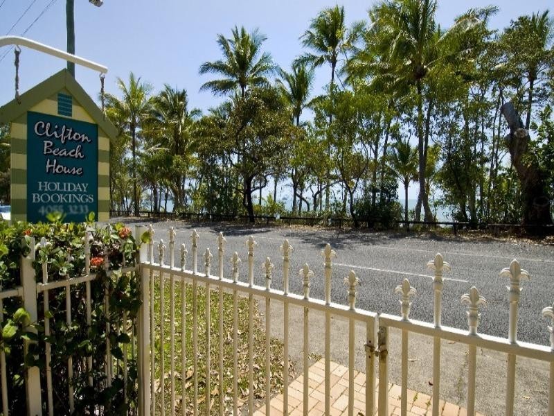 Clifton Beach QLD 4879