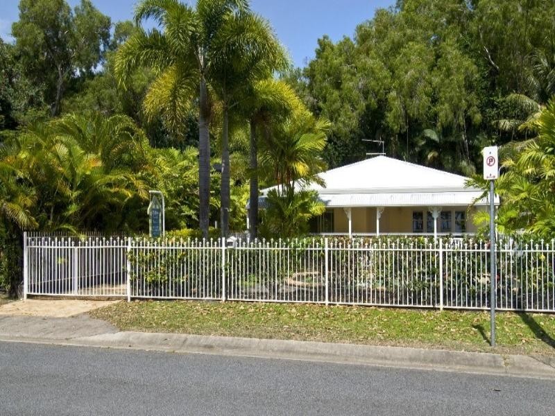 Clifton Beach QLD 4879