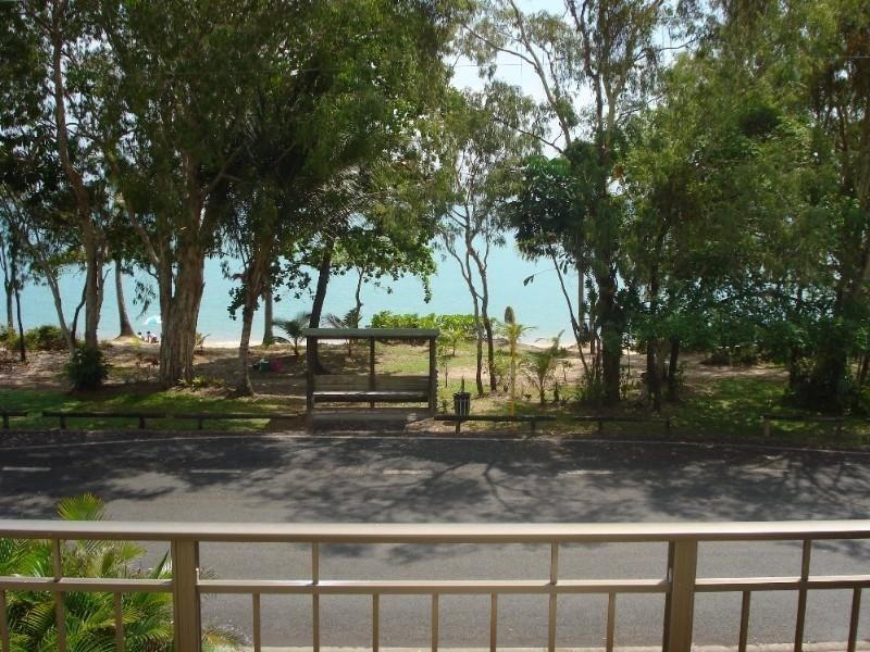 Clifton Beach QLD 4879