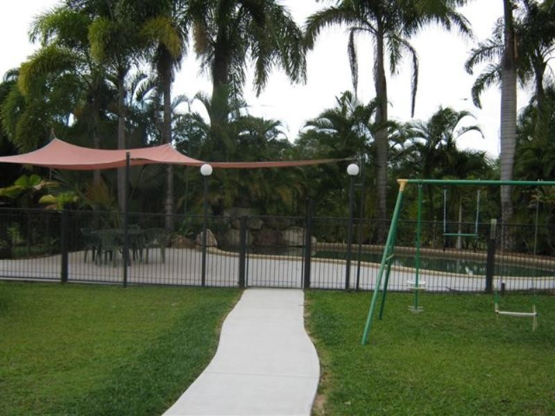 Clifton Beach QLD 4879