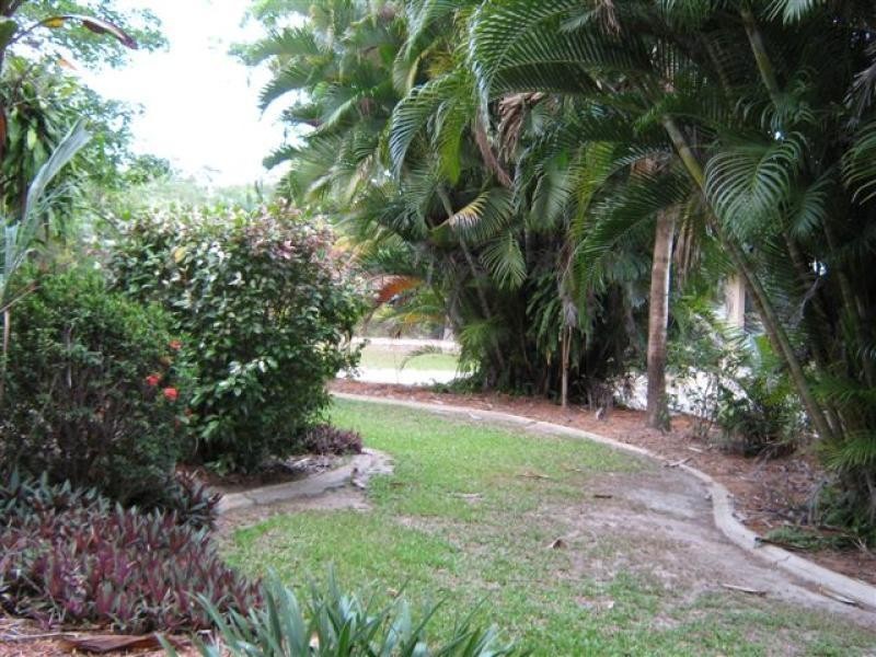 Clifton Beach QLD 4879