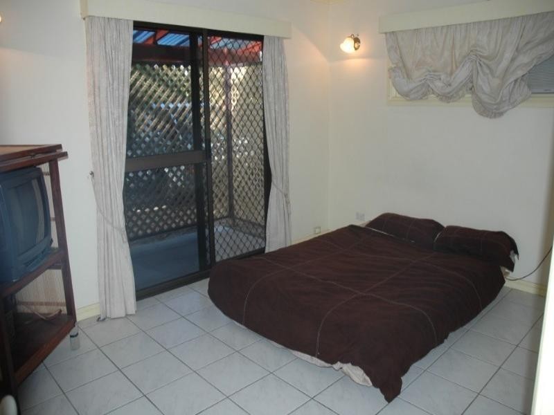 Yorkeys Knob QLD 4878