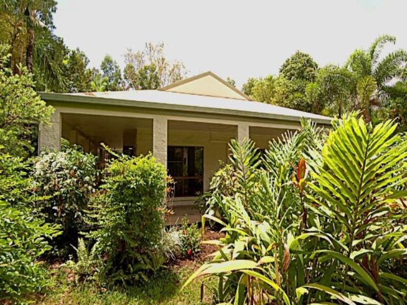 Clifton Beach QLD 4879