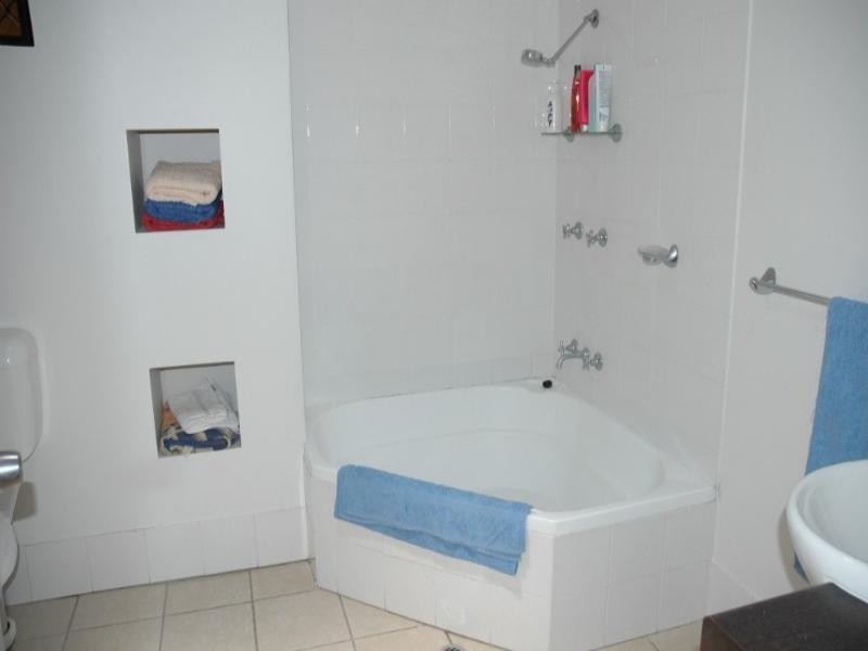 Brinsmead QLD 4870
