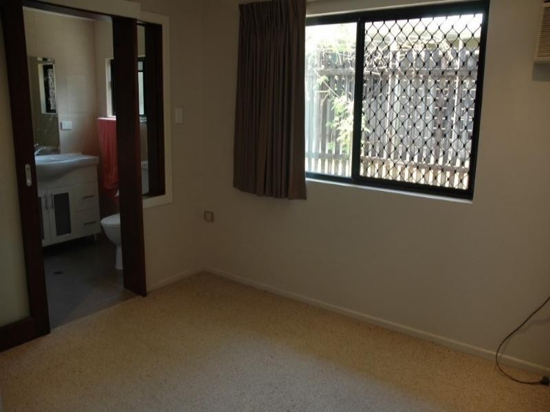 Brinsmead QLD 4870
