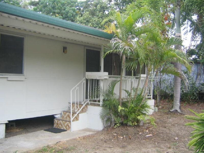 Machans Beach QLD 4878