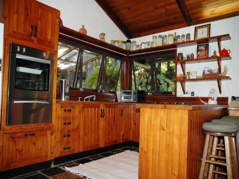 9 Buchan Street, Palm Cove QLD 4879