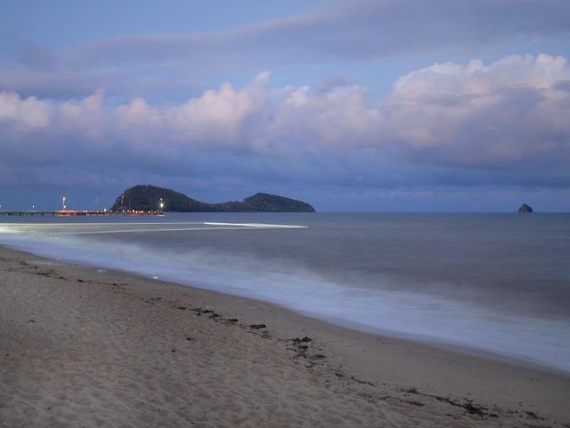 Palm Cove QLD 4879