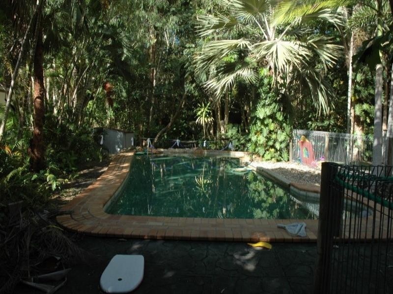 Clifton Beach QLD 4879