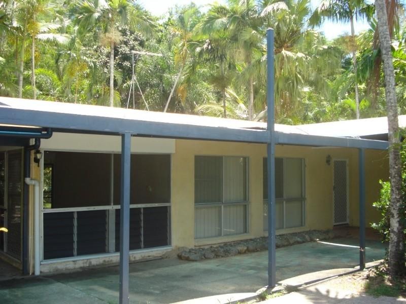 Clifton Beach QLD 4879