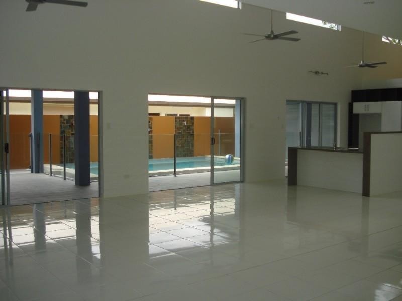 Clifton Beach QLD 4879