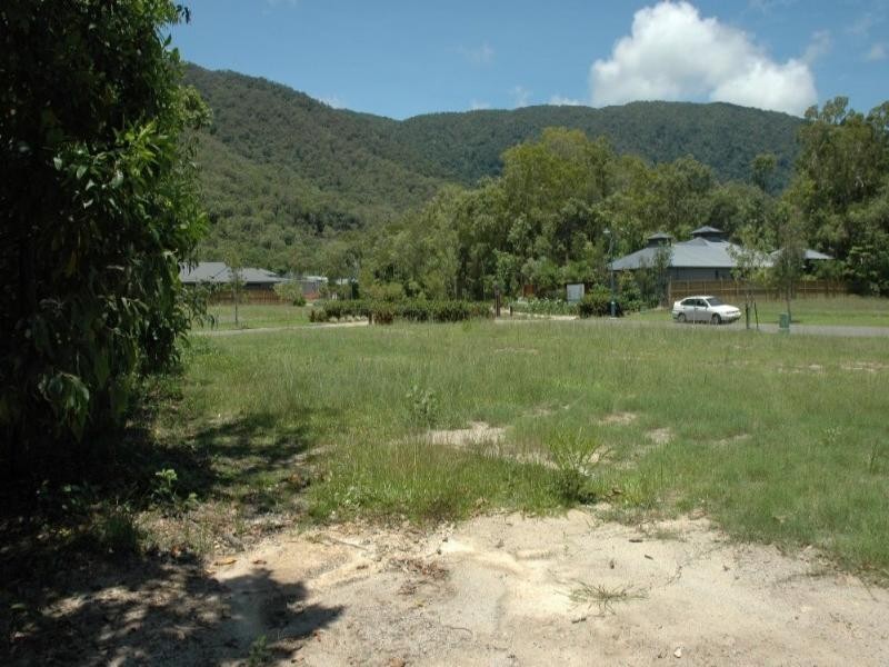 13 Sennfeld Close, Palm Cove QLD 4879