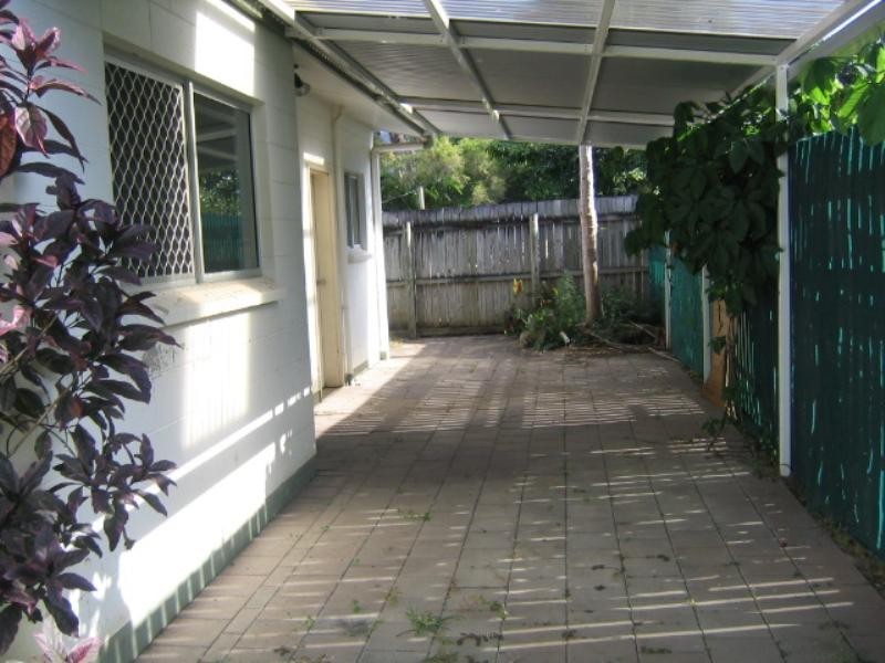 Kewarra Beach QLD 4879